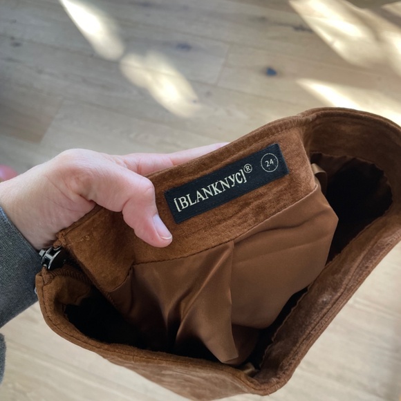 Blank NYC Brown Suede real Leather Mini Skirt Size 24 Front Slit Pockets XS - Picture 5 of 6
